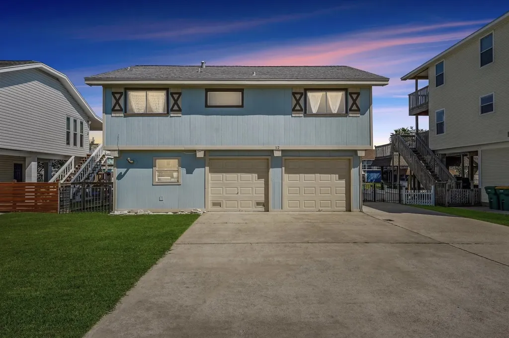 12 S Sandpiper Street La Marque TX 77568
