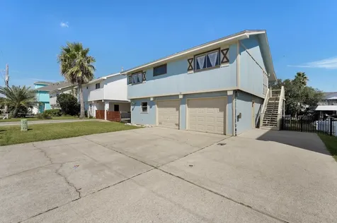 12 S Sandpiper Street La Marque TX 77568
