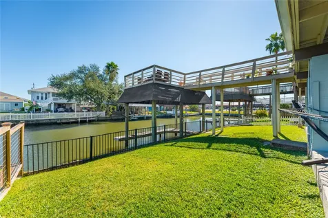 12 S Sandpiper Street La Marque TX 77568