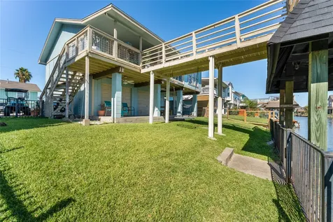 12 S Sandpiper Street La Marque TX 77568