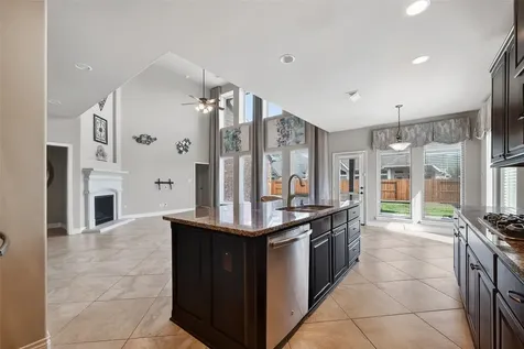 13613 Sunset Harbor Drive Pearland TX 77584
