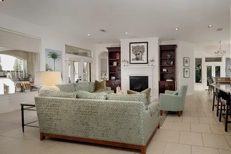 10 Moatwood Court The Woodlands TX 77382