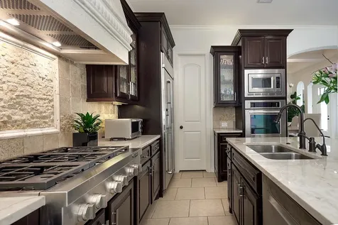 10 Moatwood Court The Woodlands TX 77382