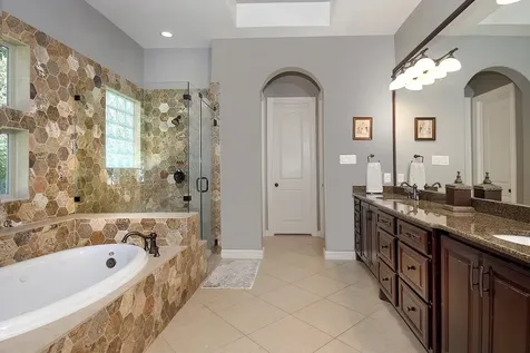 10 Moatwood Court The Woodlands TX 77382