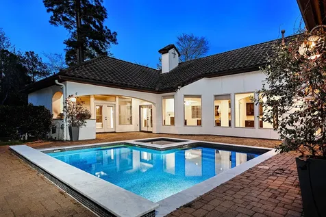 10 Moatwood Court The Woodlands TX 77382