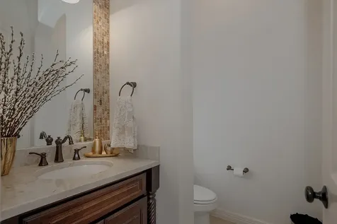 10 Moatwood Court The Woodlands TX 77382
