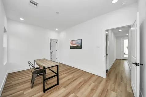 4804 Elysian Street A Houston TX 77009