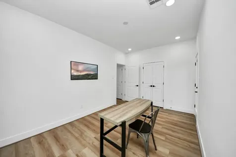 4804 Elysian Street A Houston TX 77009