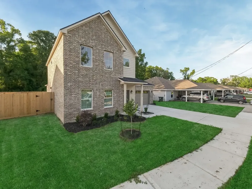 622 Luke Street Dayton TX 77535