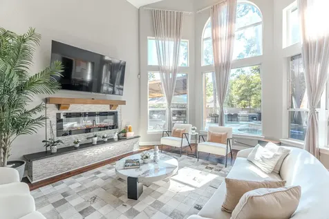 2 Graylin Woods Place The Woodlands TX 77382