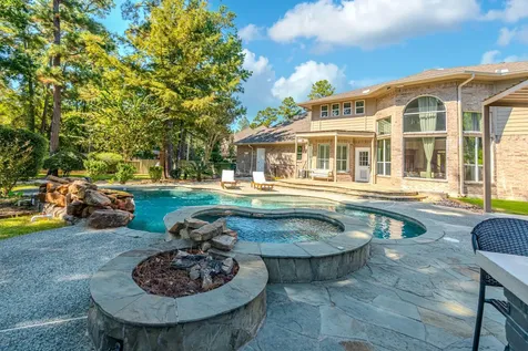 2 Graylin Woods Place The Woodlands TX 77382