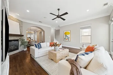 6310 Taggart Street B Houston TX 77007