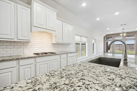2702 Primrose Bloom Lane Richmond TX 77406