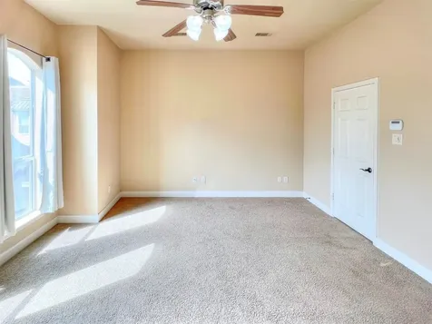 2325 Hutchins Street Houston TX 77004