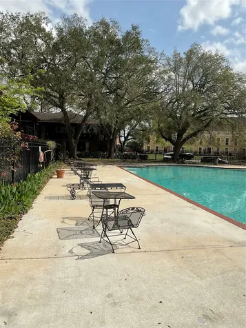 5217 Arboles Drive M Houston TX 77035
