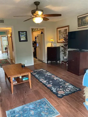 5217 Arboles Drive M Houston TX 77035