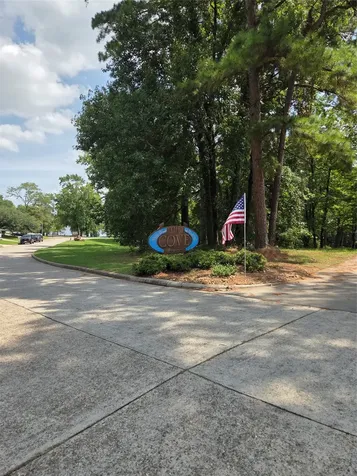 3.4 Acres Waterfront Aspen Dr Walden Montgomery TX 77356