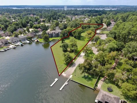 3.4 Acres Waterfront Aspen Dr Walden Montgomery TX 77356