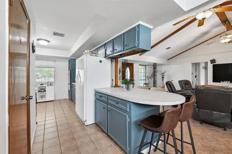 621 Elsbeth Street Channelview TX 77530