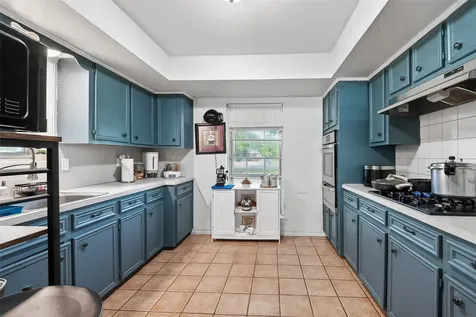 621 Elsbeth Street Channelview TX 77530