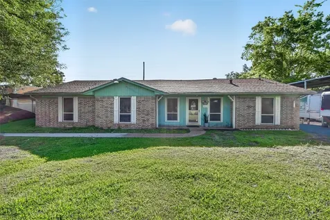 621 Elsbeth Street Channelview TX 77530