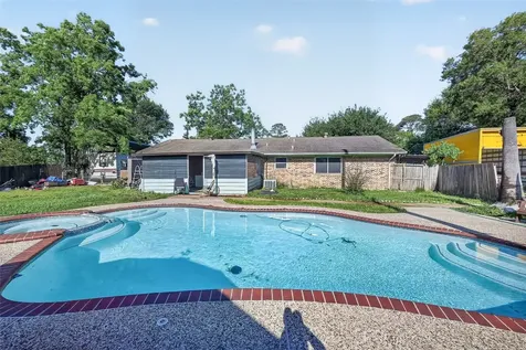 621 Elsbeth Street Channelview TX 77530