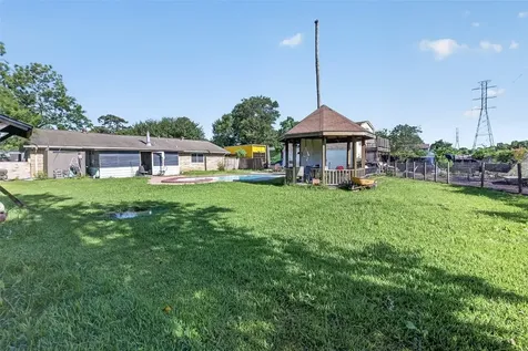 621 Elsbeth Street Channelview TX 77530