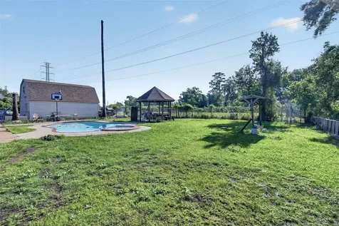 621 Elsbeth Street Channelview TX 77530