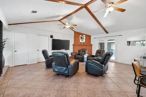 621 Elsbeth Street Channelview TX 77530
