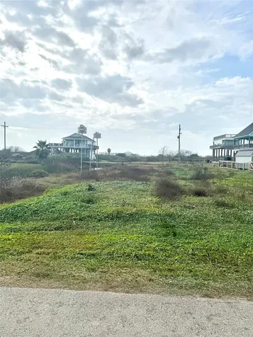 949 S Tinkle Crystal Beach TX 77650