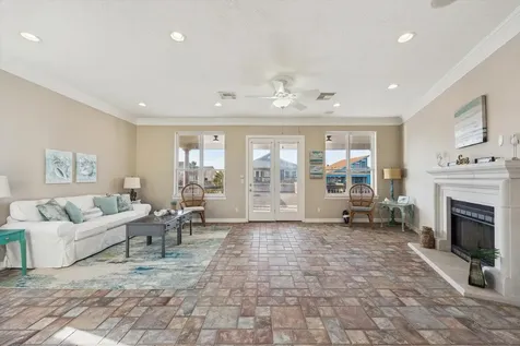 1854 Tiki Drive Tiki Island TX 77554