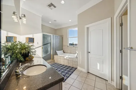 1854 Tiki Drive Tiki Island TX 77554