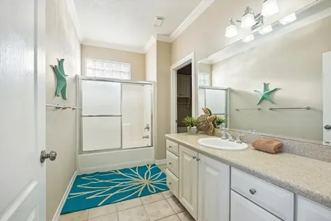 1854 Tiki Drive Tiki Island TX 77554