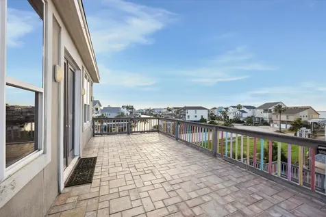 1854 Tiki Drive Tiki Island TX 77554