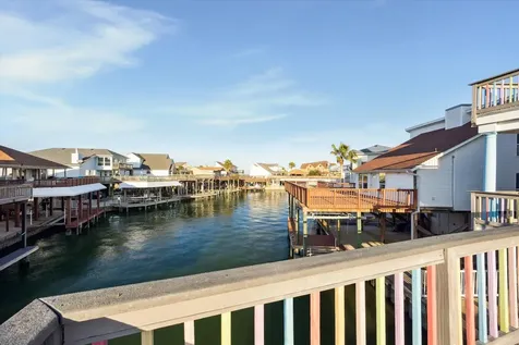 1854 Tiki Drive Tiki Island TX 77554