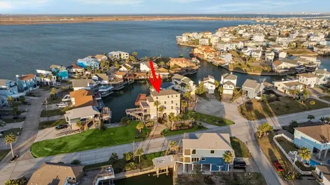 1854 Tiki Drive Tiki Island TX 77554