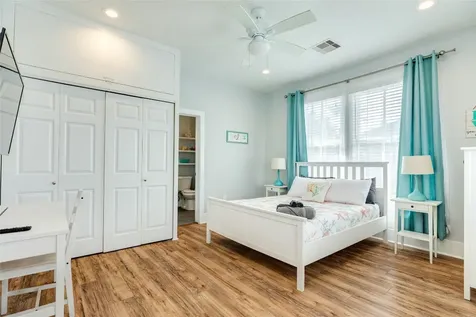 1516 37th Street Galveston TX 77550