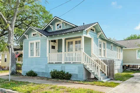 1516 37th Street Galveston TX 77550