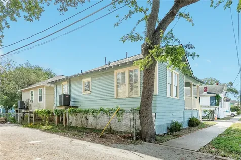1516 37th Street Galveston TX 77550