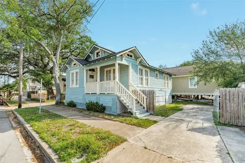 1516 37th Street Galveston TX 77550