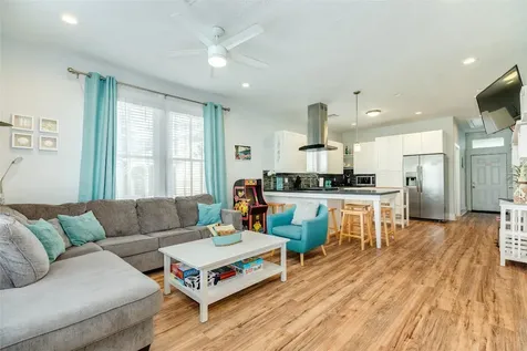 1516 37th Street Galveston TX 77550