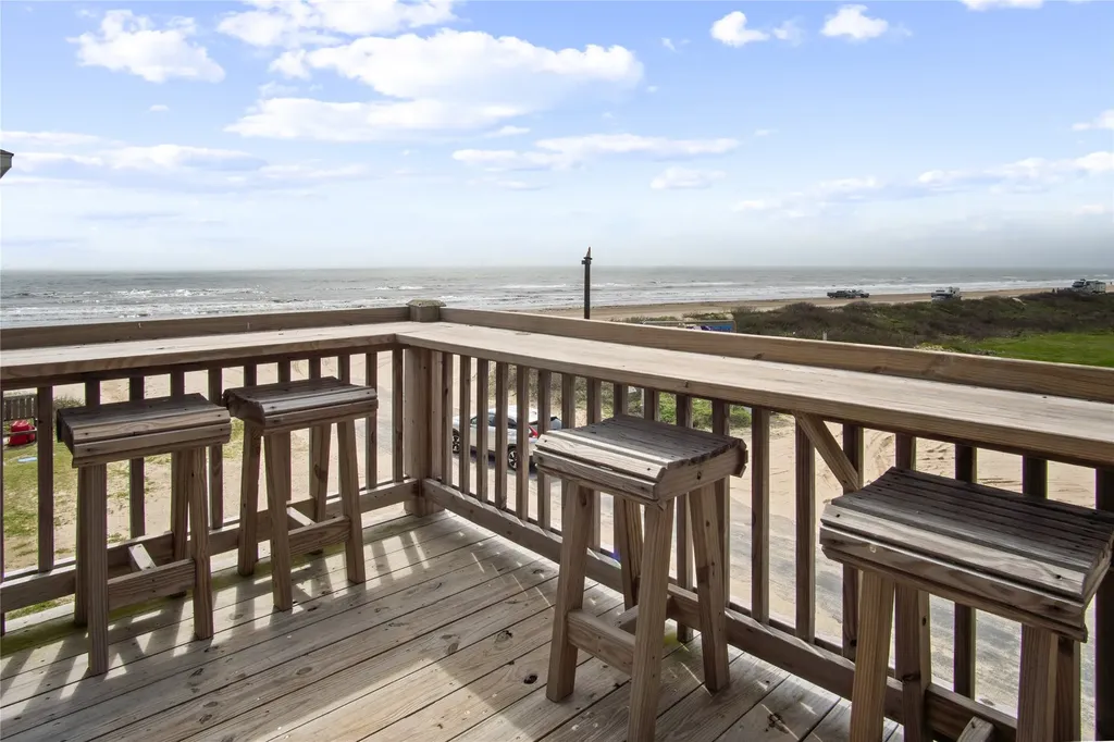 812 S Crystal Beach Road Crystal Beach TX 77650