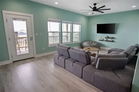 812 S Crystal Beach Road Crystal Beach TX 77650