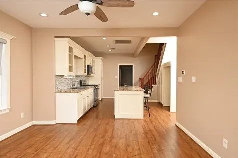 608 Archer Street Houston TX 77009