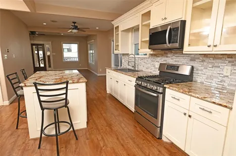 608 Archer Street Houston TX 77009