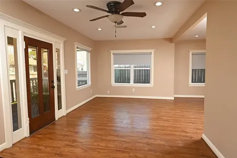 608 Archer Street Houston TX 77009