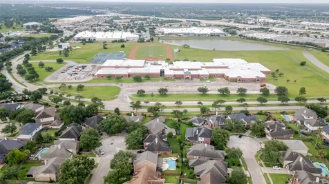 2633 Pueblo Court League City TX 77573