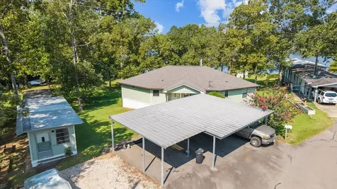 207 Fishers Point Burkeville TX 75932