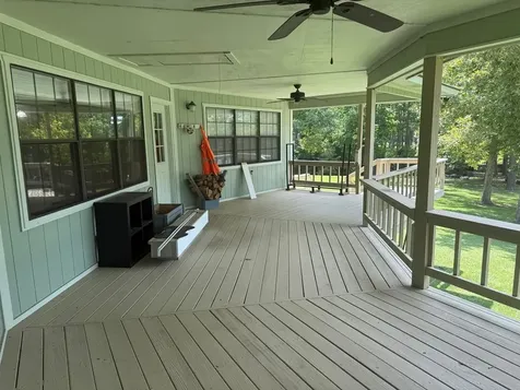 207 Fishers Point Burkeville TX 75932