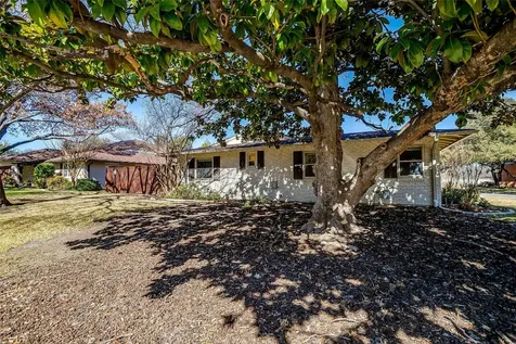 2608 Hartwood Drive Fort Worth TX 76109